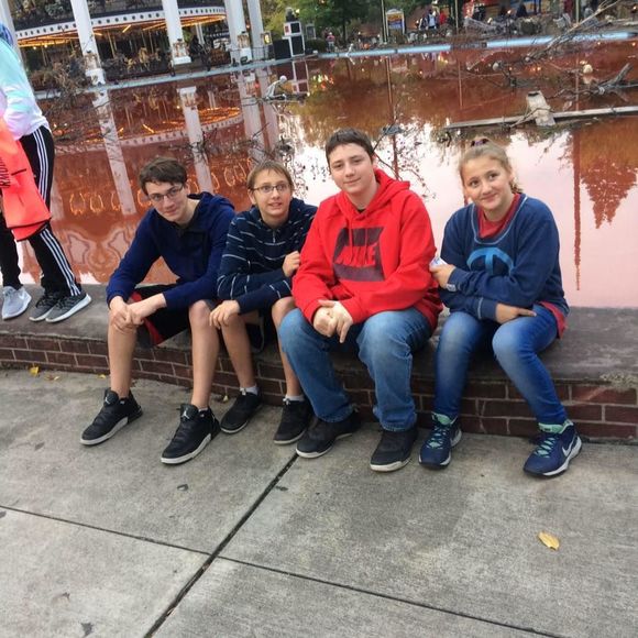 Meet your Posher, Paula - Picture 1 of 1